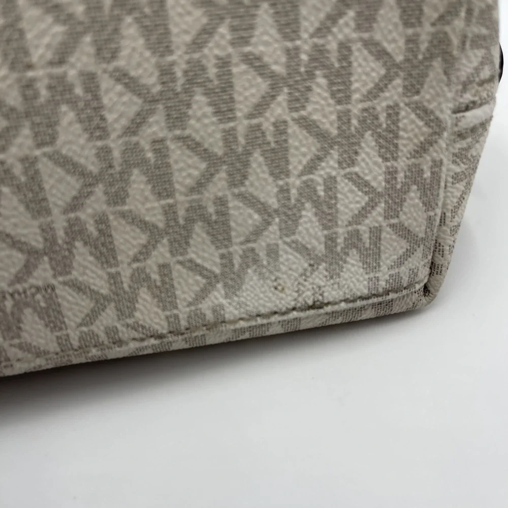 Michael Kors Jet Set Travel Beige Signature MK Logo Chain Shoulder‎ Tote Bag - Picture 9 of 16